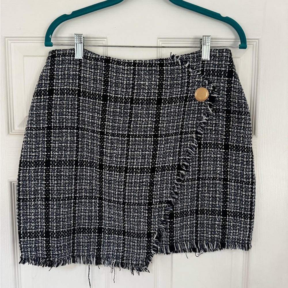 Chic Blue and White Tweed Skirt